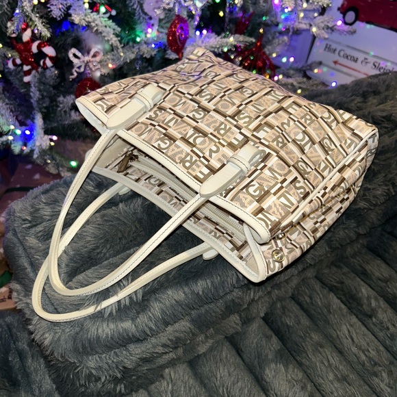 🤍Salvatore Ferragamo Gancini-print small tote bag🤍 - Picture 7 of 9